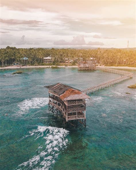 Siargao: the tear.
